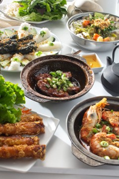 CƠM TẤM ĐÀO VIÊN (PEACH GARDEN RESTAURANT) 8461 Westminster Blvd