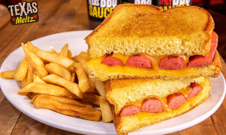 Kids Grilled Hot Dog w/Cheese