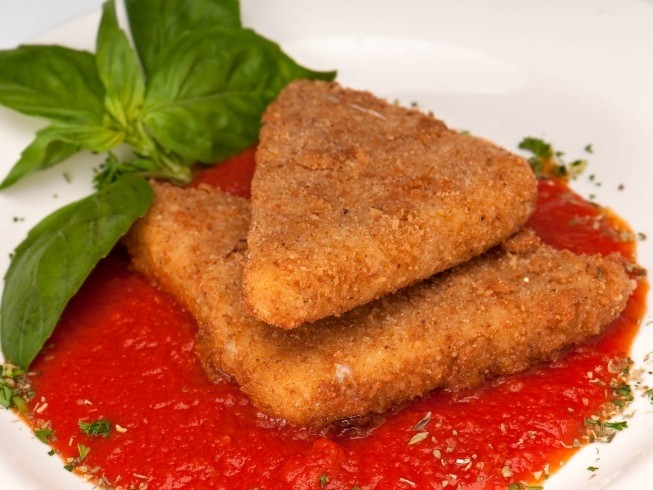 Fried Mozzarella (2 Ct)