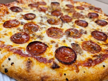 Sayler Park Pizza Co. 6595 Gracely Dr