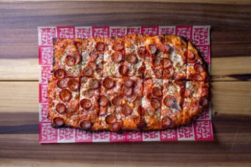 Triple Beam Pizza - ECHO PARK