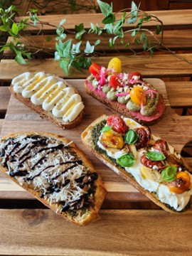 à demain Cafe 830 W 36th St