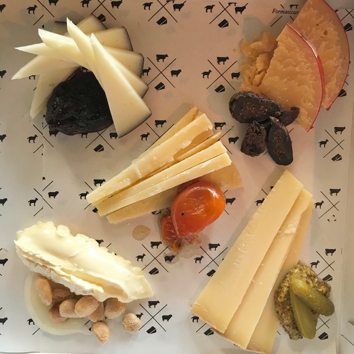 5 Cheese Plate