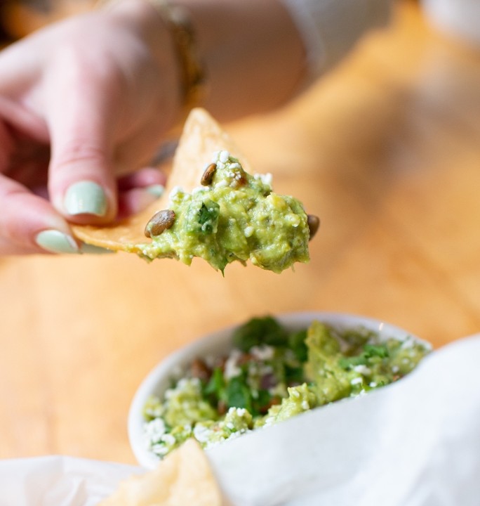 CHIPS, GUACAMOLE, SALSA "VG"