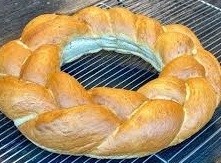 Sandwich Ring (bread only not filled) 24 hr. preorder Ring with Meat under catering
