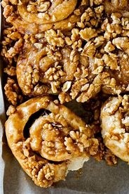 WALNUT STICKY BUN