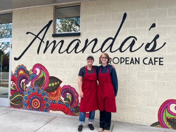 Amanda’s 217 S Roosevelt St