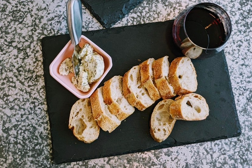 Fresh Bread with Roasted Garlic & Herb Butter