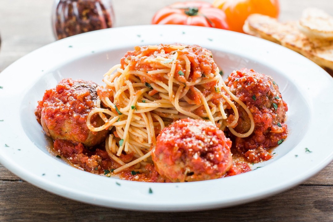 Spaghetti & Mondo Meatballs