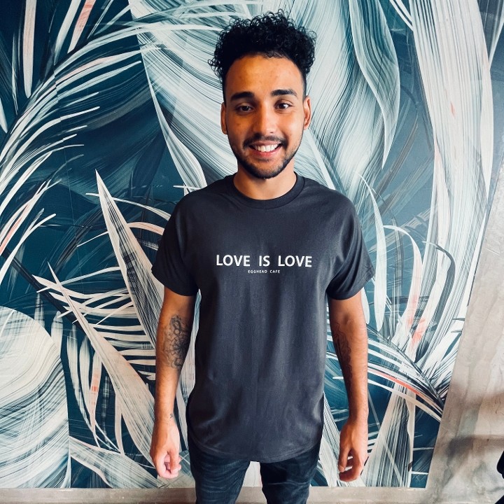 X-Large - LOVE IS LOVE (BLACK)