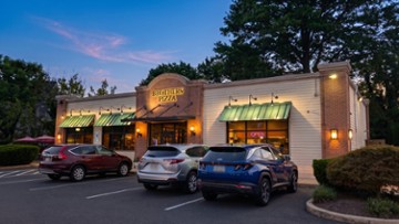 Brothers Pizza 110 N Pine St