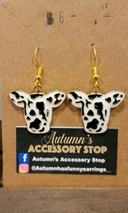 Autumn's Accessory Stop: BW Cow