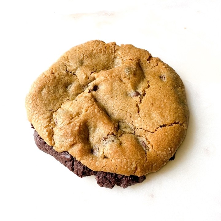 Chocolate Chip Cookie Brownie
