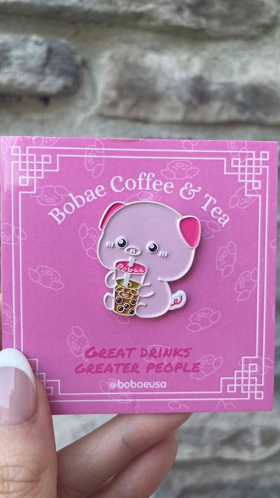 Bobae Drinking Piggy Pin