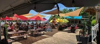 Broken Oar Bar & Grill