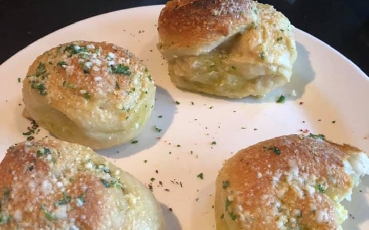 Garlic Knots (3)