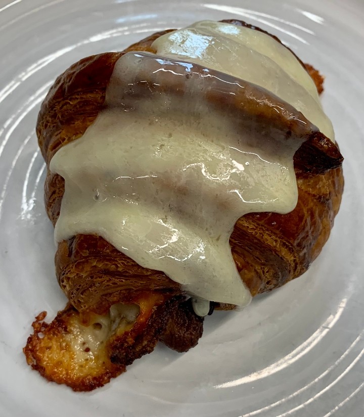 Bacon White Cheddar Croissant