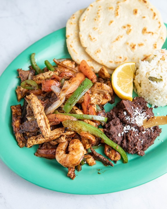 Fajita Trio (Steak, Shrimp & Chicken)