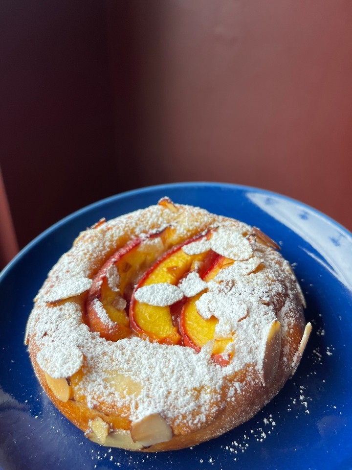 Brioche Bun (Almond & Peach)