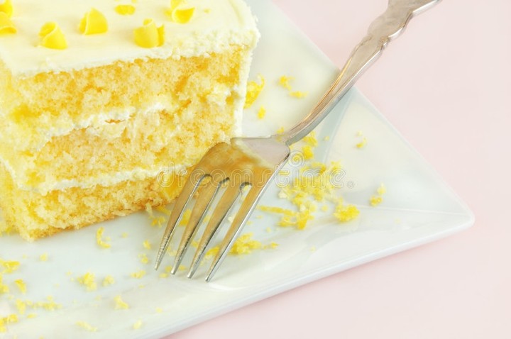 Lemoncello Cake