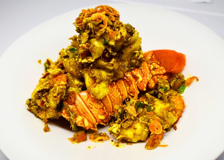 Wok Lobster & Shrimp "Pad Phong Karii"