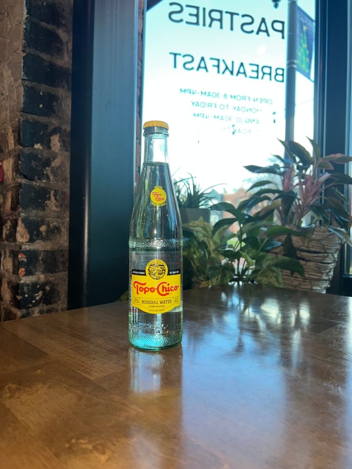 Topo Chico Sparling Water 12oz