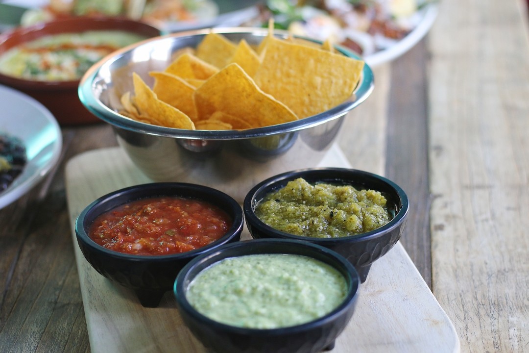 Salsa Trio w/chips (half pints of salsa Mexicana, salsa verde, & avocado salsa)