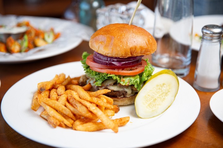 The Lake House - Classic Shoreline Burger