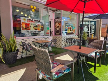 Bumble Tea Cafe and Ramen 1409 Kalakaua Ave