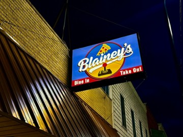 Blainey's 4084 Huron St