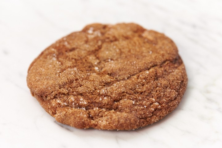 ginger molasses cookie