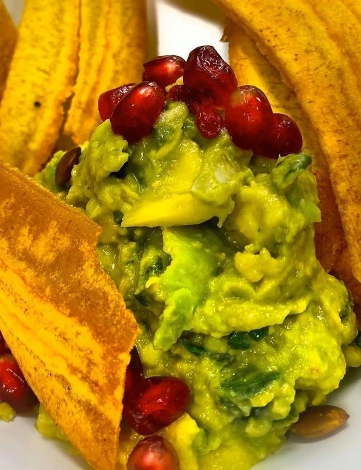 Guacamole (Plantains or Chips)