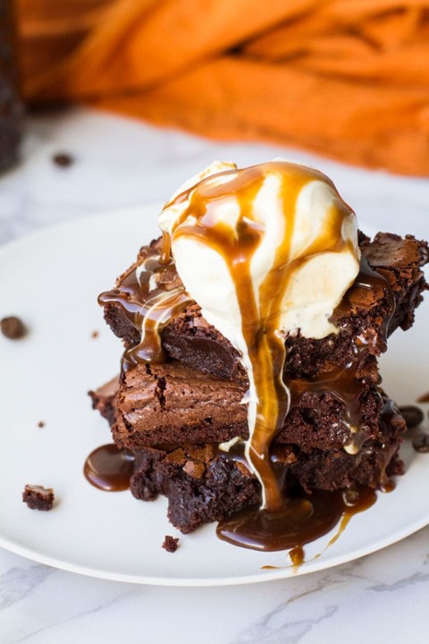 Salted Caramel Brownie Sundae