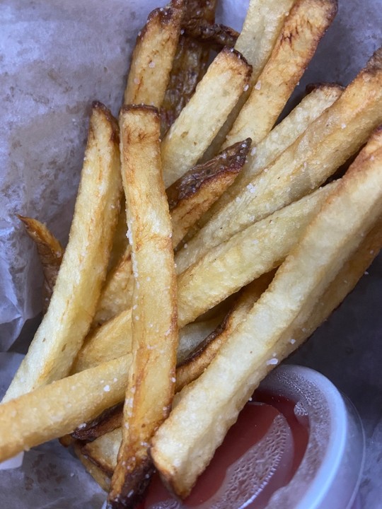 Ⓥ HAND CUT FRIES