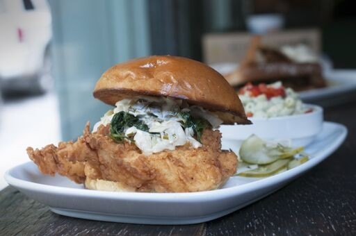 FRIED CHICKEN SANDWICH