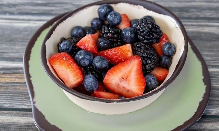 Gluten-Free Mixed Berry Cup