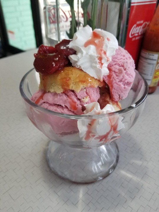 Strawberry Shortcake  Sundae