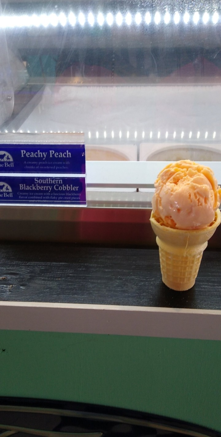 Peachy Peach Ice Cream