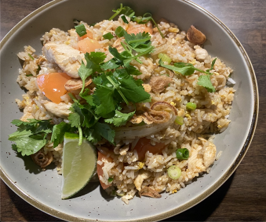 Khao Pad (Chicken Fried Rice)