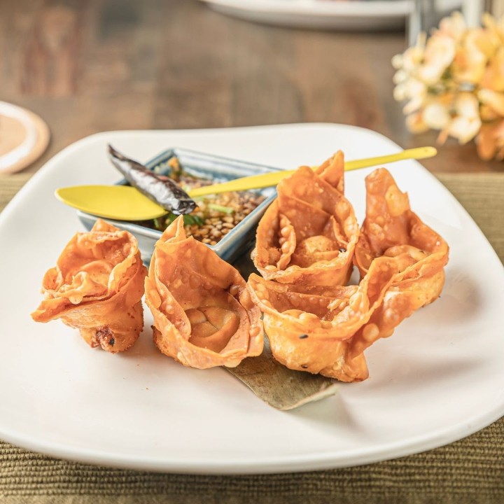 Kew Goong (Crispy Shrimp Wonton)