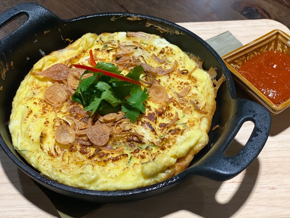 Khai Jeaw Boran (Thai Omelet)