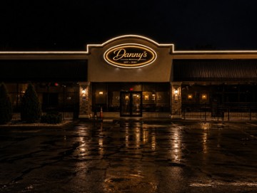 Danny's Cafe 110 W Front St