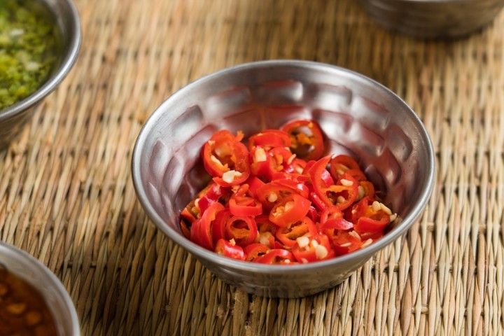 SIDE Sliced Thai Bird Chilis