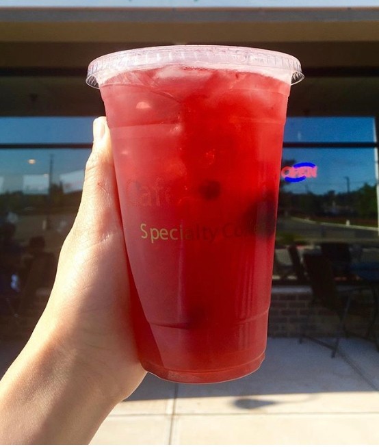 Berry Hibiscus Lemonade