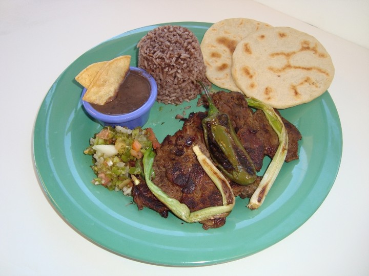 Carne Asada con Casamiento