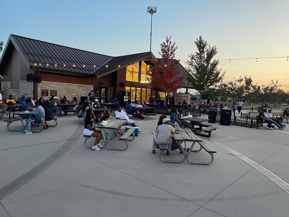 Sprecher Outdoor Oasis @Glendale 2200 West Bender Road
