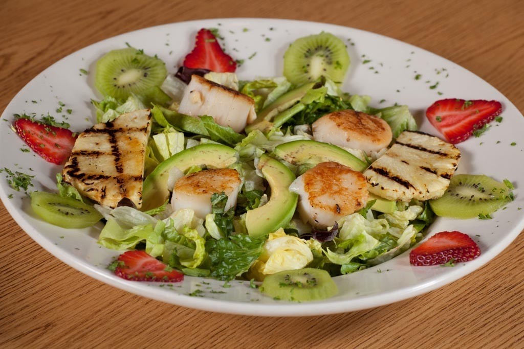 Carribean Grilled Scallop Salad