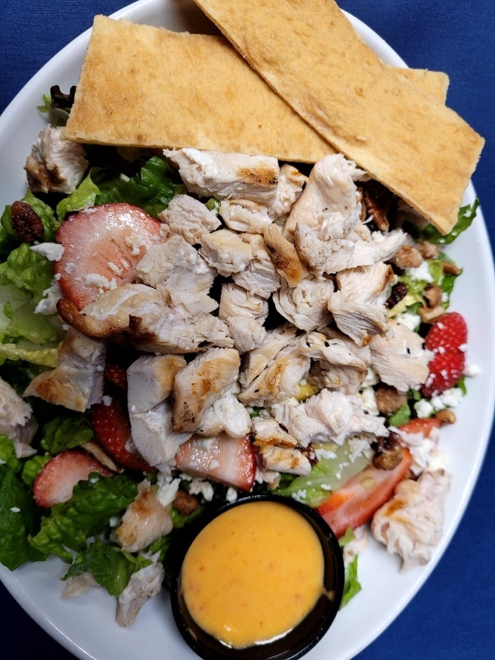 St. Thomas Salad with Chicken
