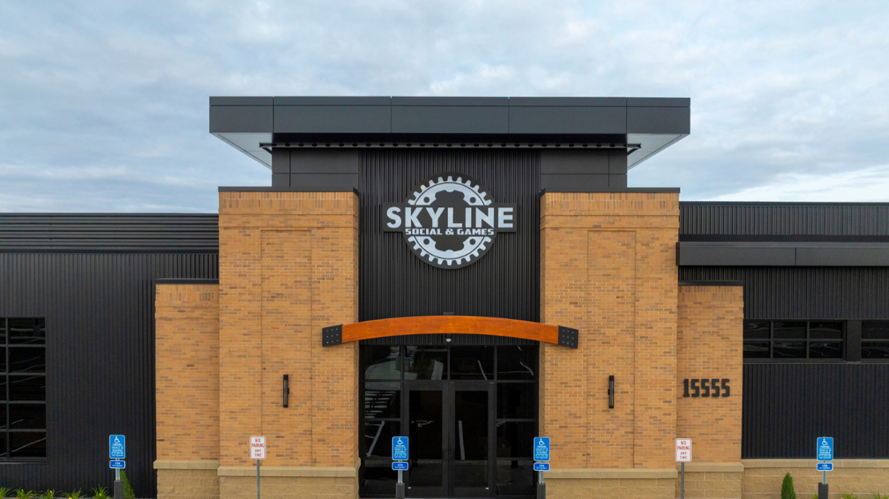 Skyline Social & Games Apple Valley