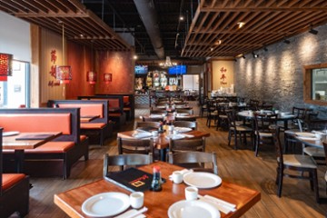 Yu's Mandarin Wheeling 600 South Milwaukee Avenue